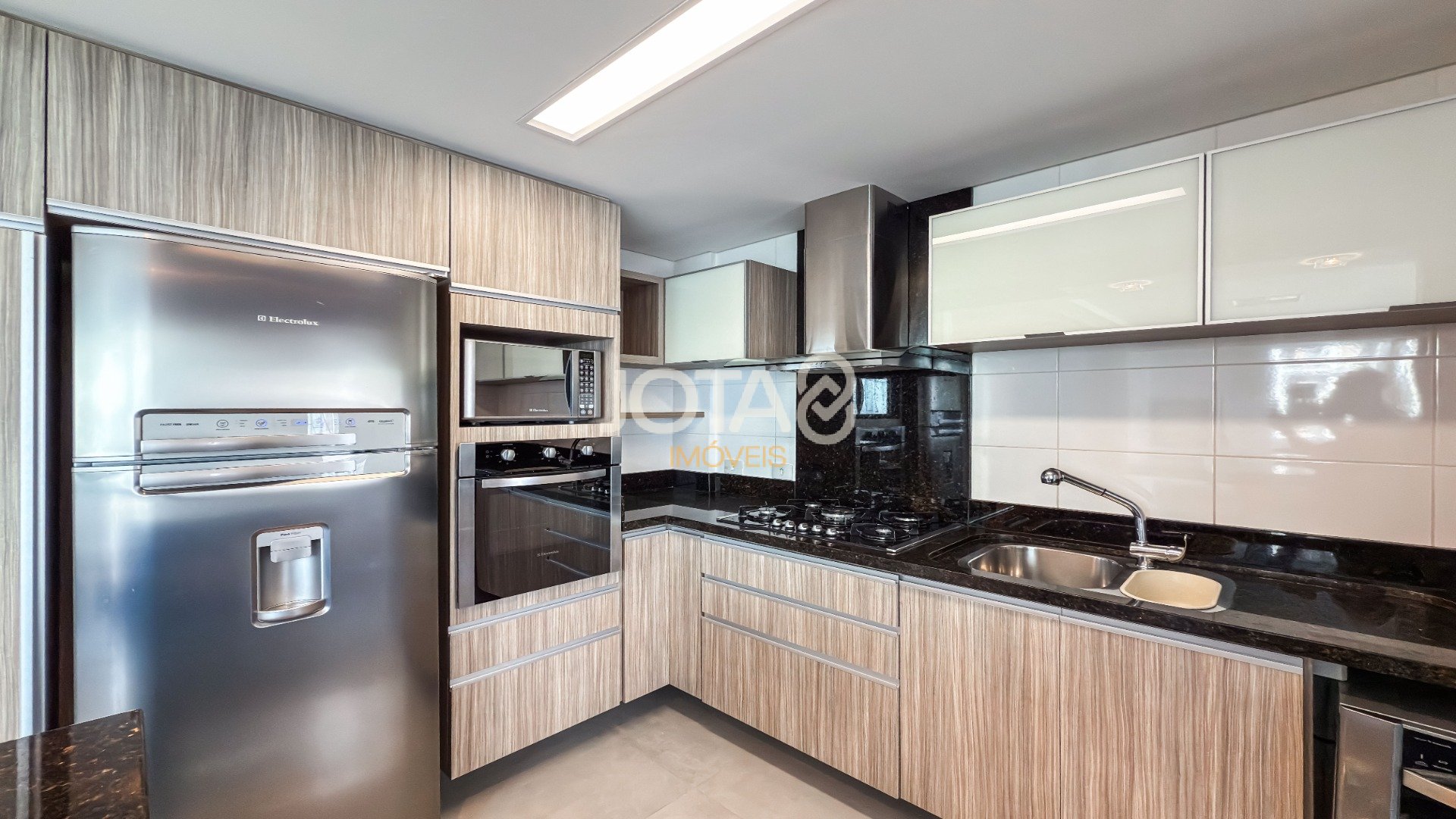 APARTAMENTO NO AMARONE ECOVILLE COM 106M² PRIVATIVOS