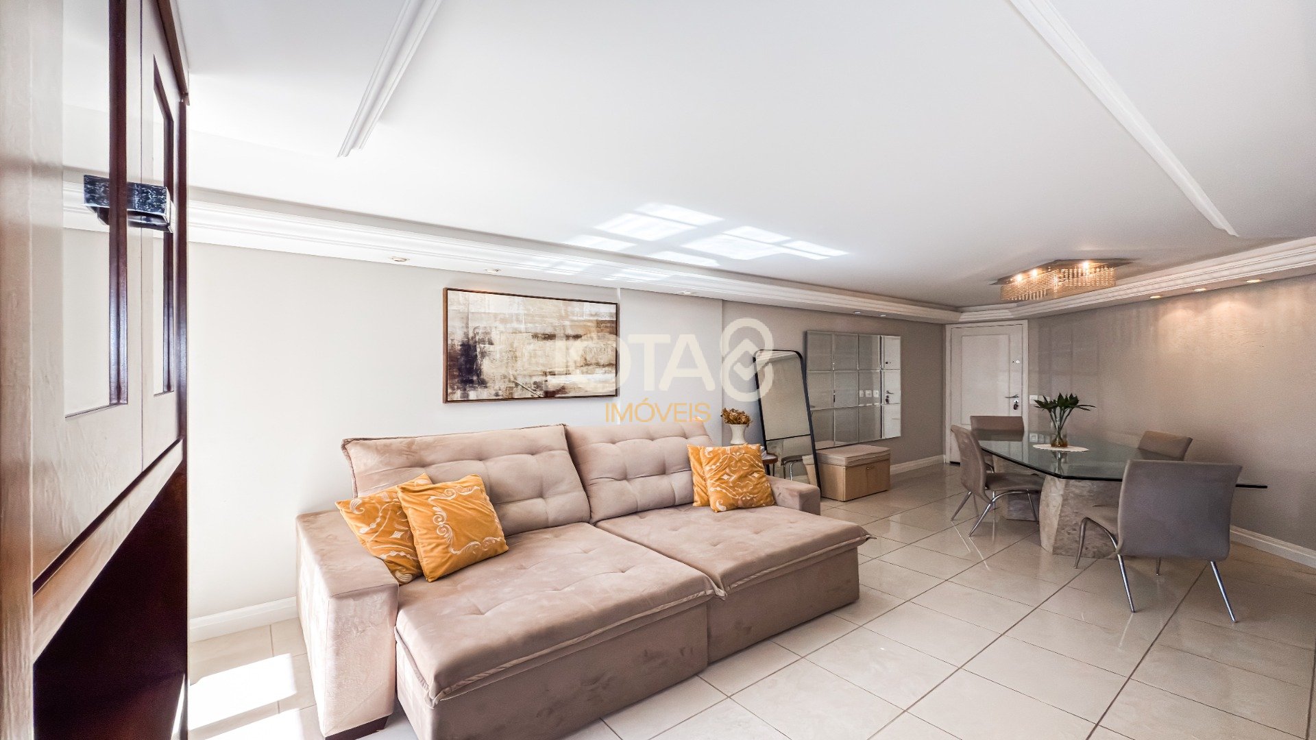 APARTAMENTO 2 QUARTOS NO CORAÇÃO DO BIGORRILHO
