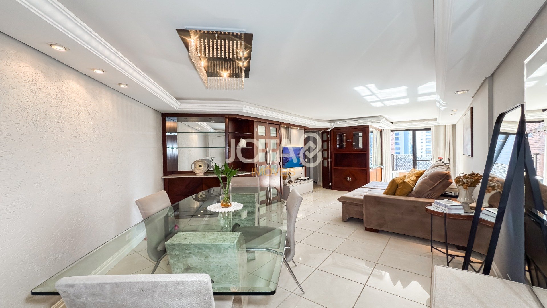 APARTAMENTO 2 QUARTOS NO CORAÇÃO DO BIGORRILHO