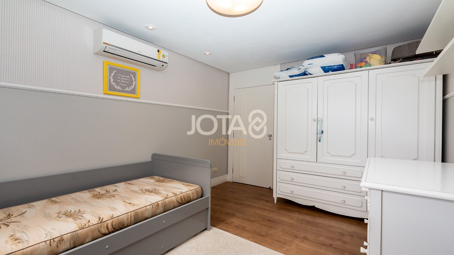 APARTAMENTO COM 4 QUARTOS, ANDAR ALTO, FACE NORTE E NA PRAÇA DO JAPÃO!