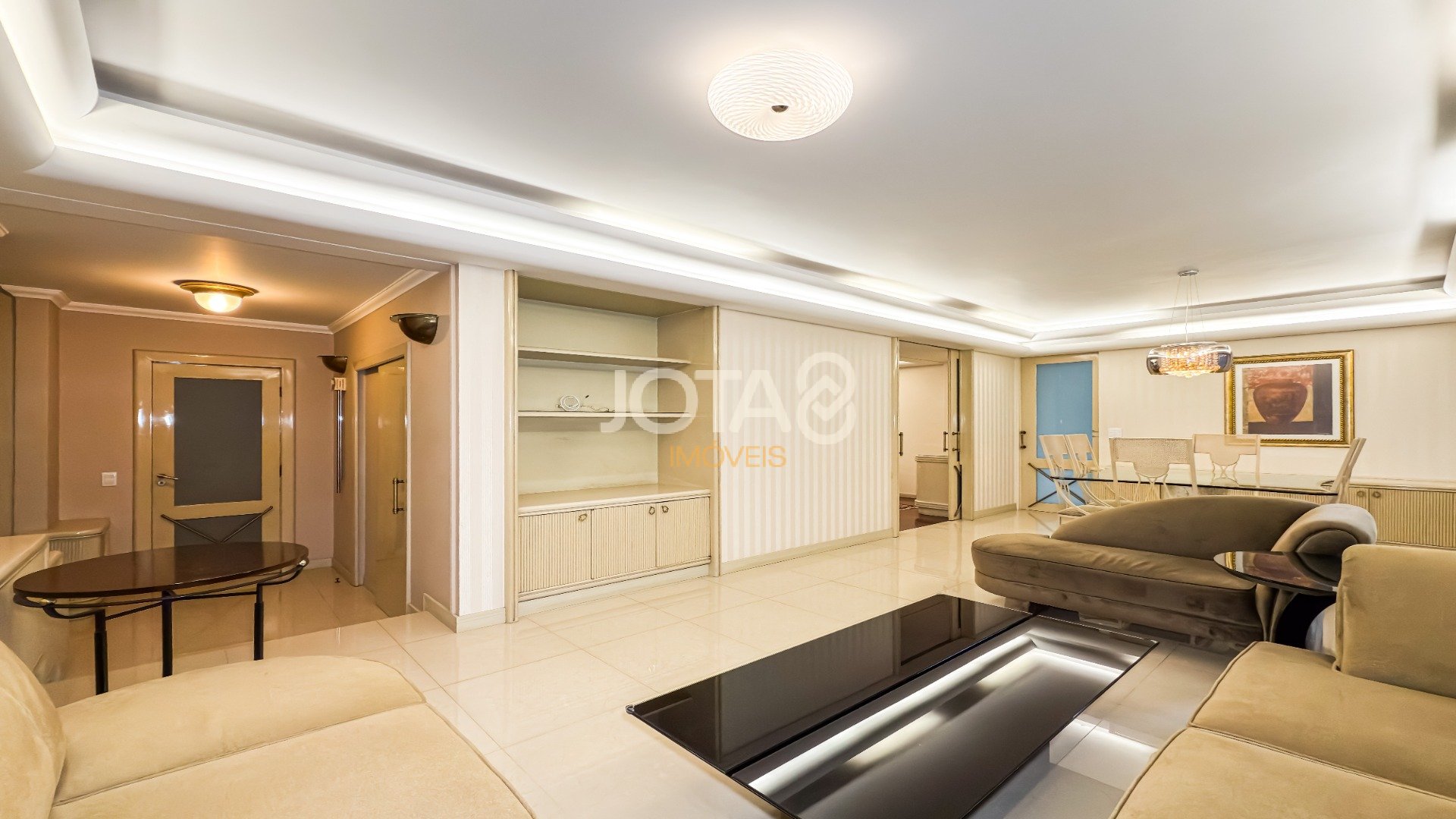 APARTAMENTO COM 4 SUITES E 4 VAGAS NO BATEL !