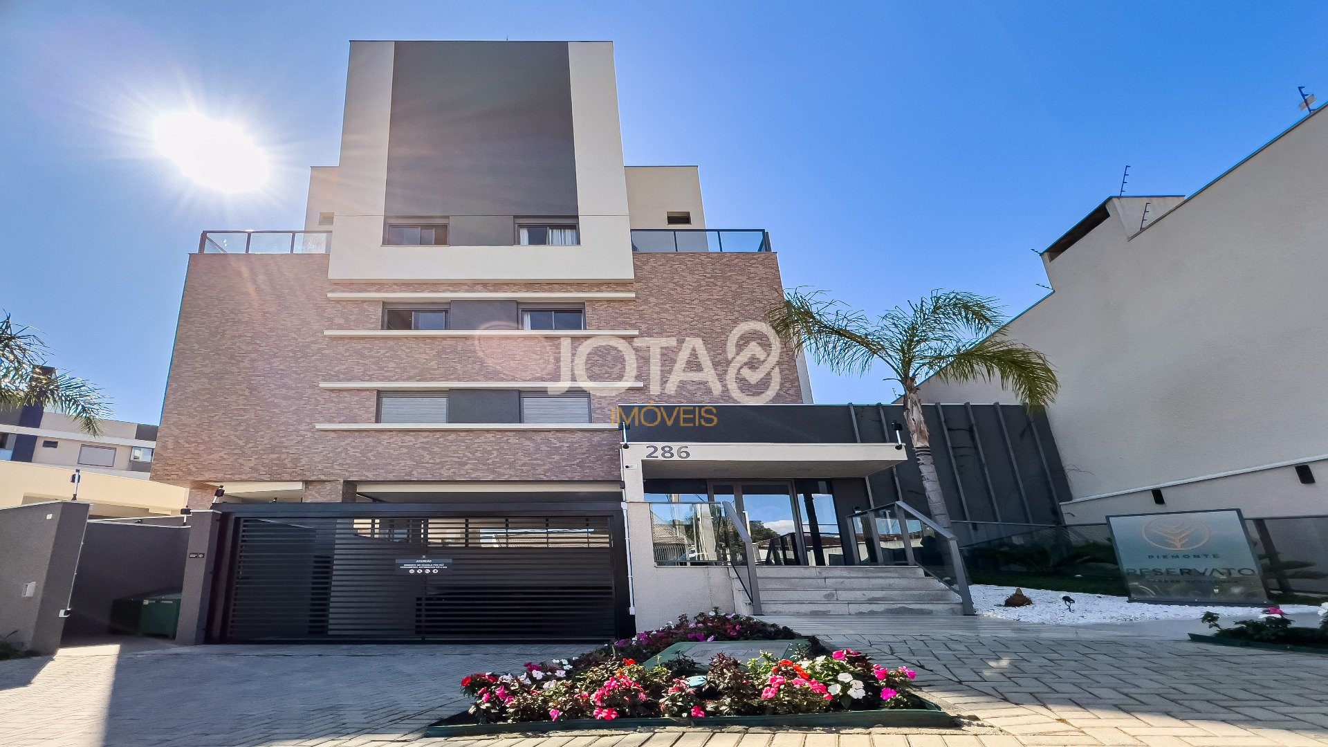 APARTAMENTO 3 QUARTOS 2 VAGAS NO SEMINÁRIO!