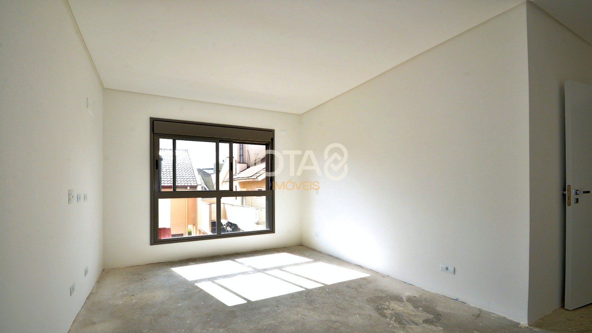 APARTAMENTO 3 QUARTOS 2 VAGAS NO SEMINÁRIO!