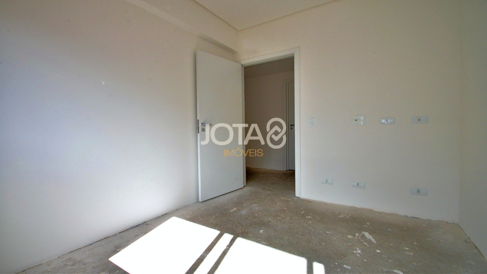 APARTAMENTO 3 QUARTOS 2 VAGAS NO SEMINÁRIO!