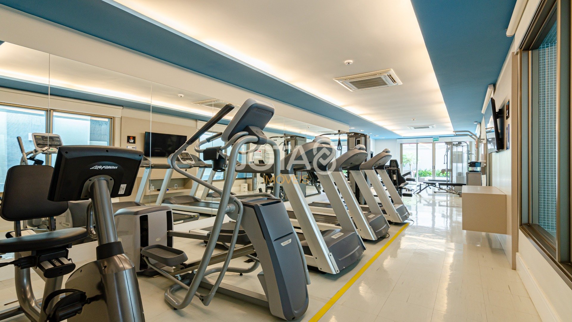 LOFT MOBILIADO E IMPECÁVEL NO 1550 BATEL HOME