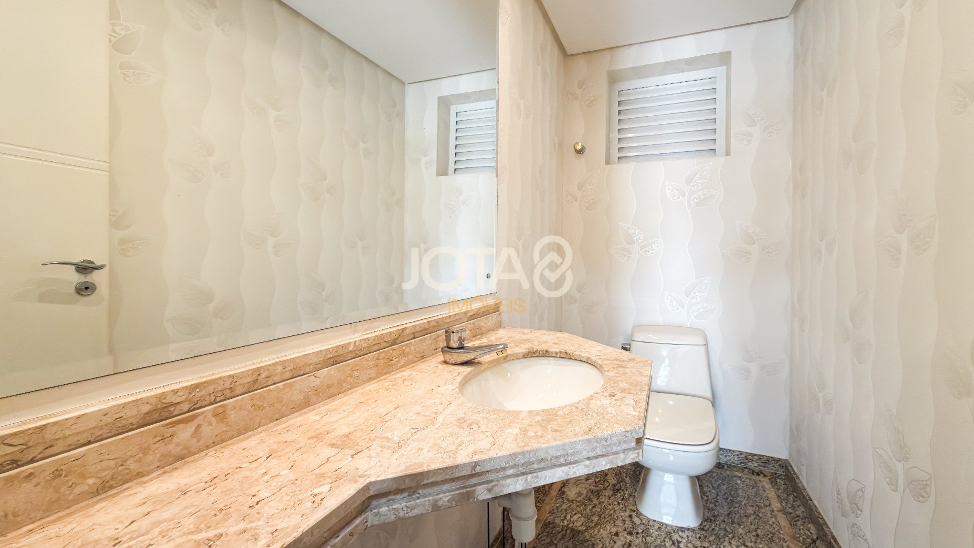 APARTAMENTO COM 4 QUARTOS NO BIGORRILHO