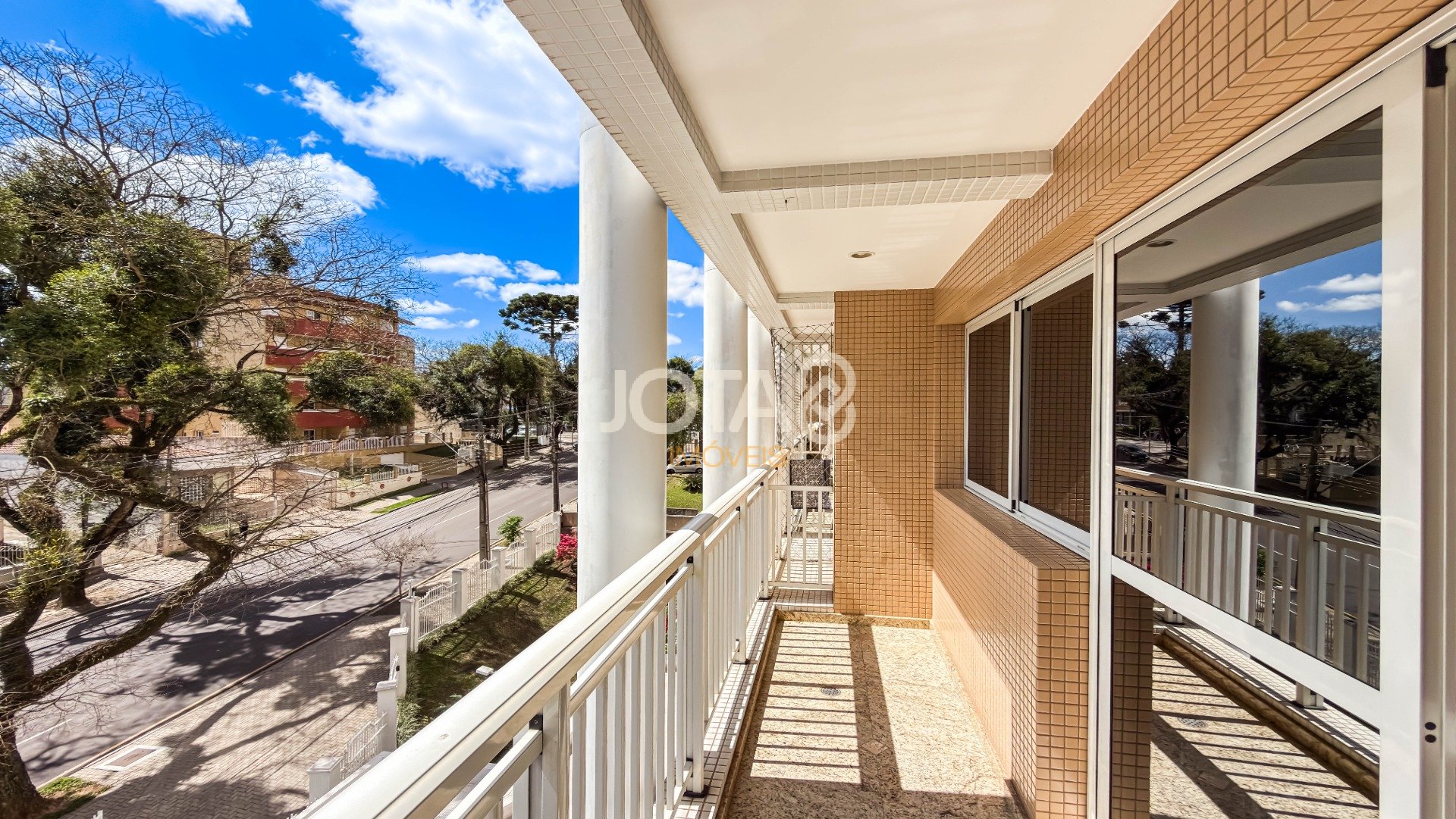 APARTAMENTO COM 4 QUARTOS NO BIGORRILHO