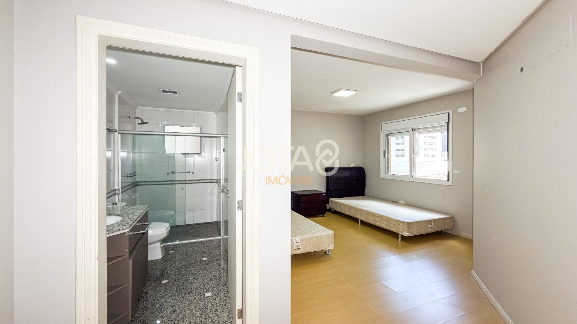 APARTAMENTO COM 4 QUARTOS NO BIGORRILHO