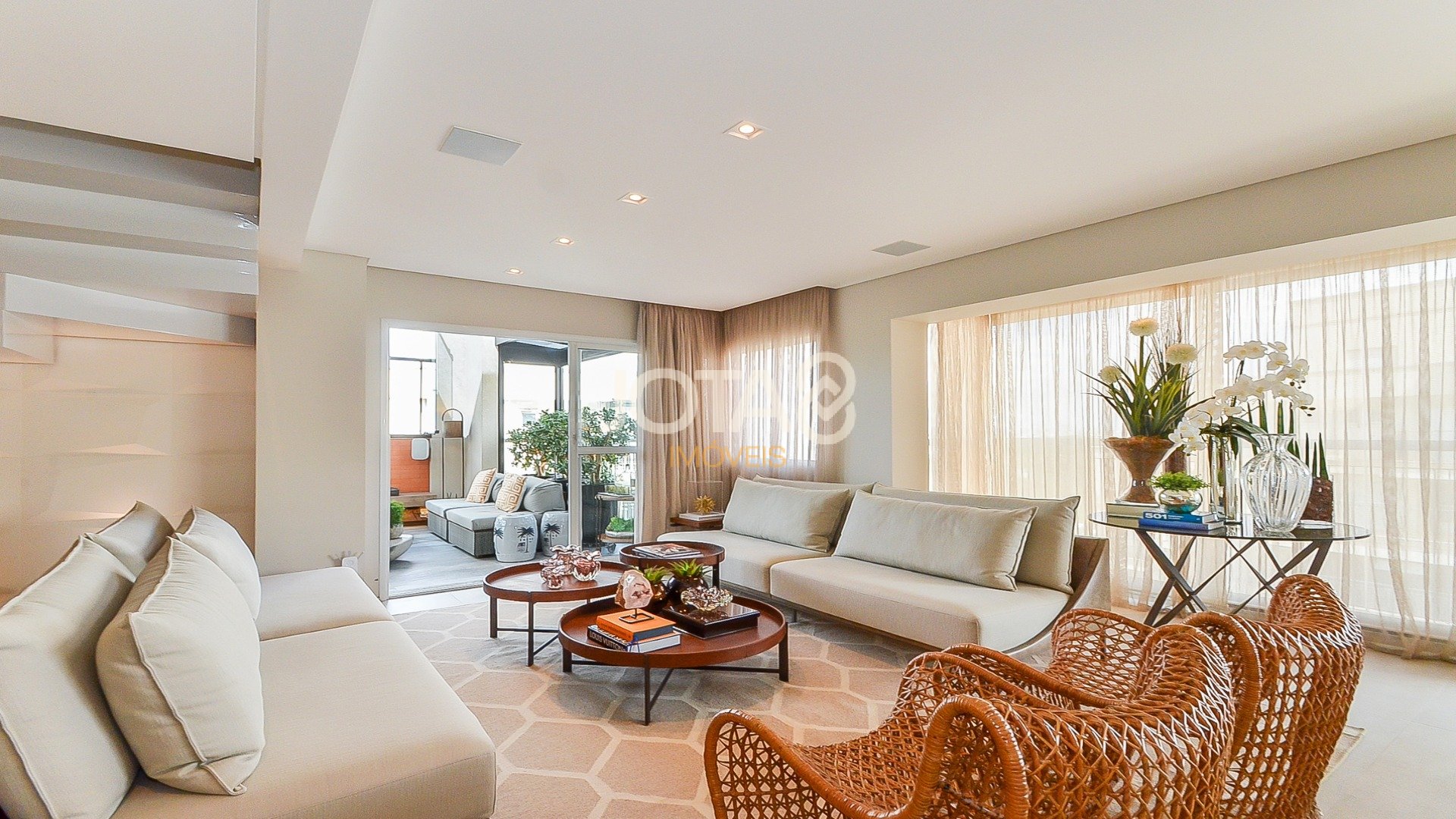 PENTHOUSE DUPLEX NO ÓPERA COM 325 M² PRIVATIVOS