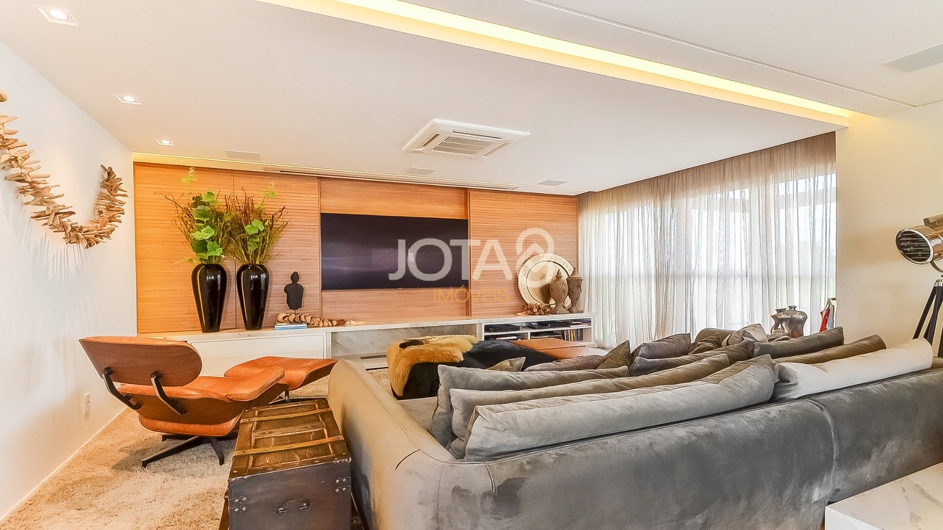 PENTHOUSE DUPLEX NO ÓPERA COM 325 M² PRIVATIVOS
