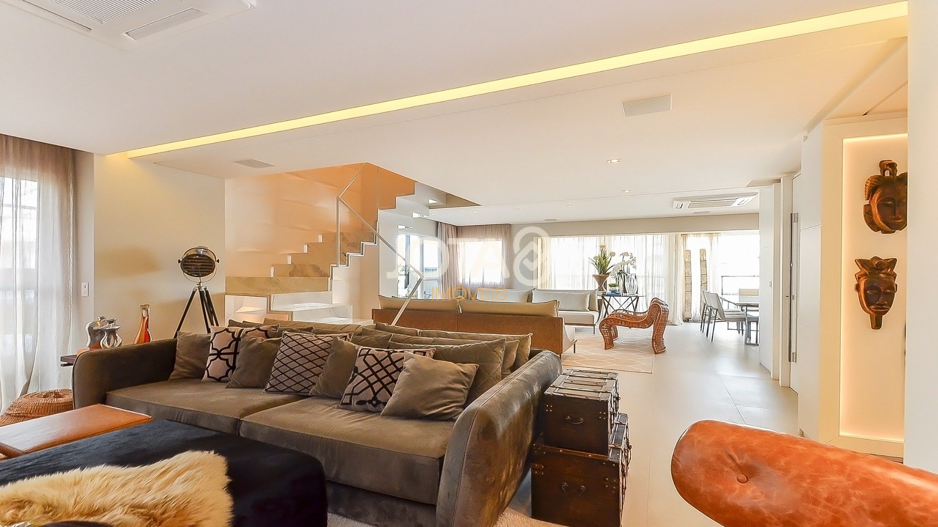 PENTHOUSE DUPLEX NO ÓPERA COM 325 M² PRIVATIVOS