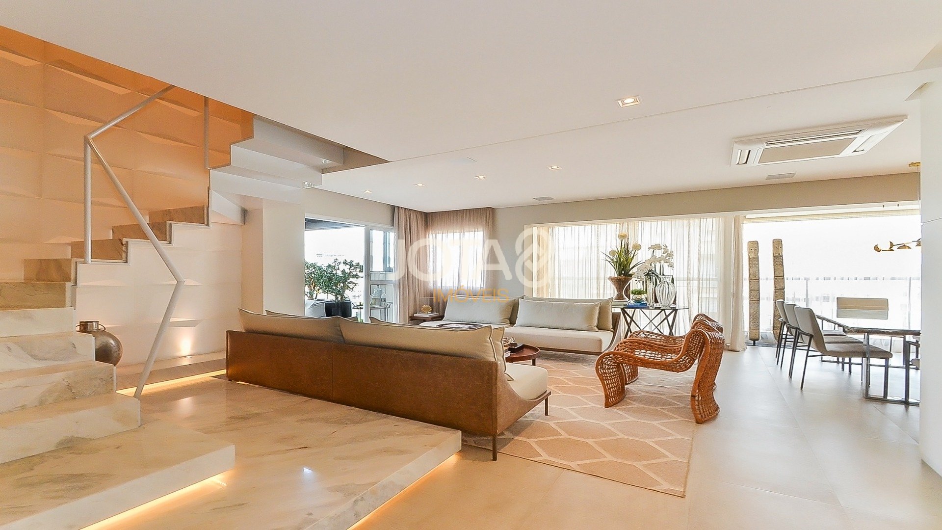 PENTHOUSE DUPLEX NO ÓPERA COM 325 M² PRIVATIVOS