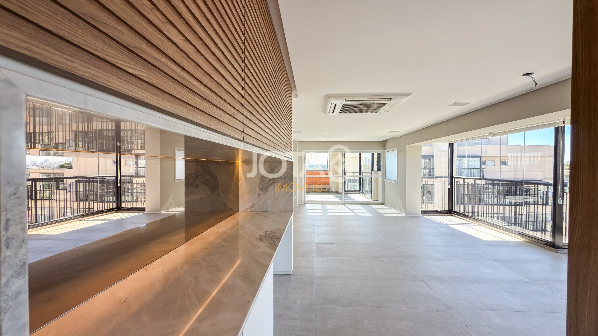 PENTHOUSE DUPLEX NO ÓPERA COM 325 M² PRIVATIVOS