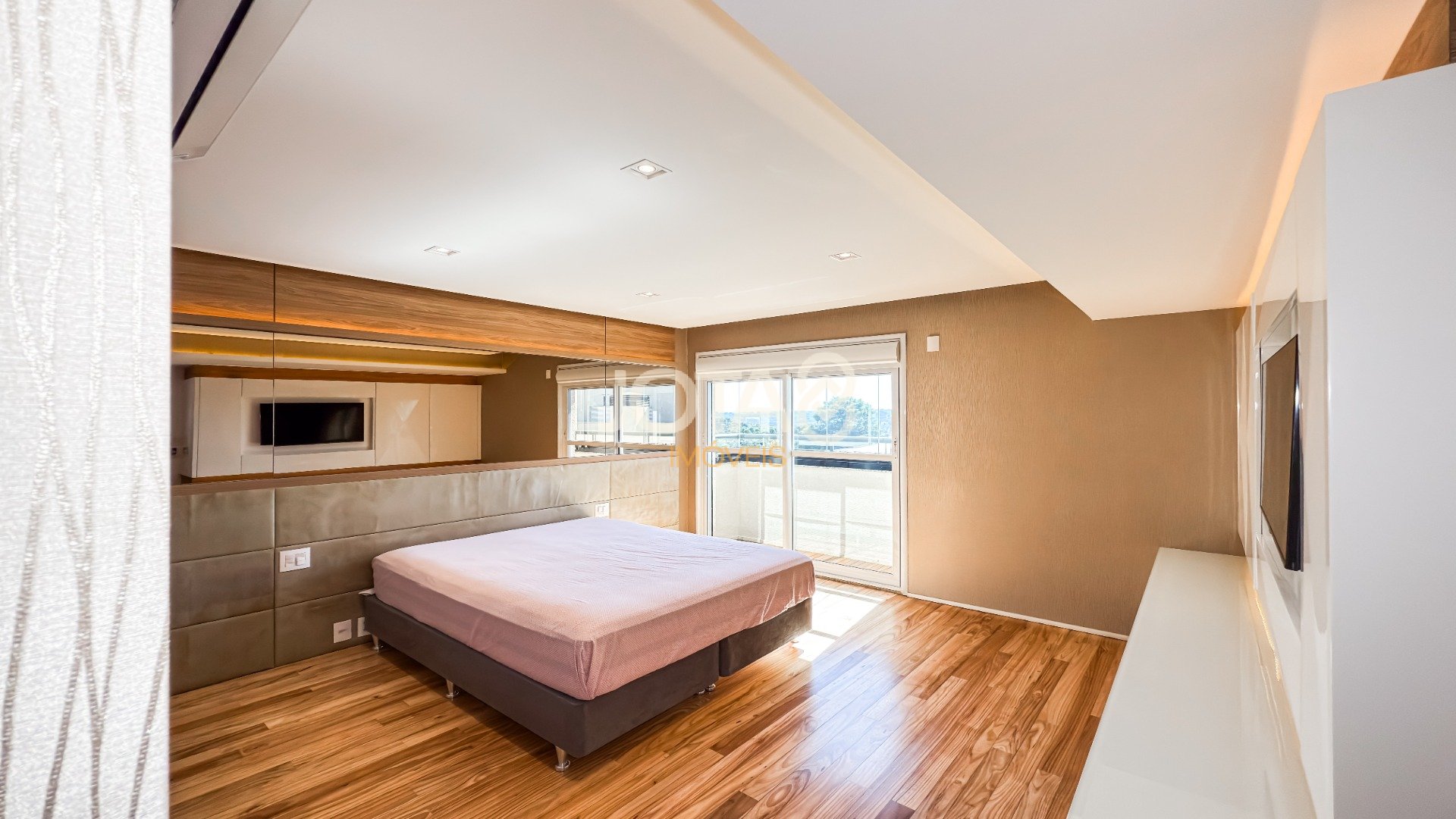 PENTHOUSE DUPLEX NO ÓPERA COM 325 M² PRIVATIVOS