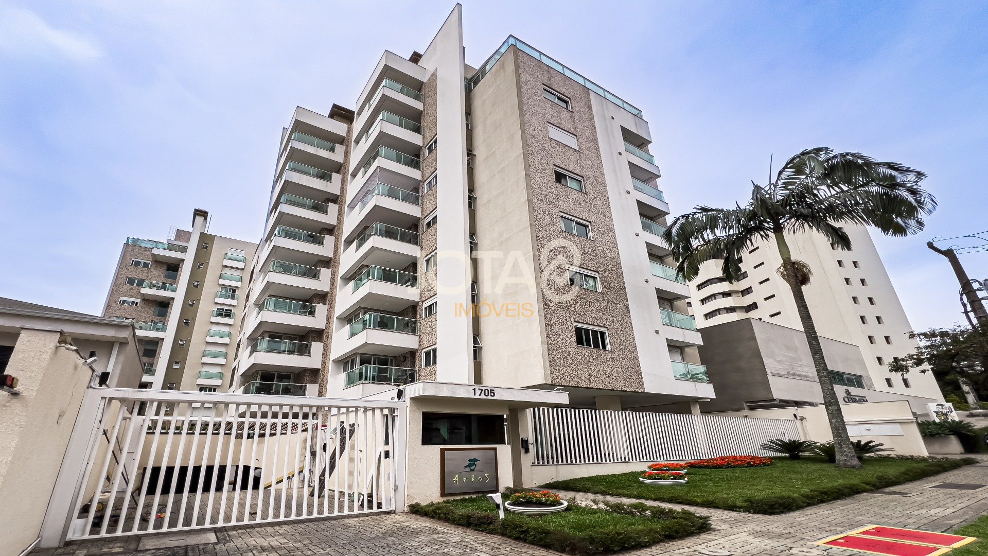 APARTAMENTO DE 2 QUARTOS NO CORAÇÃO DO BIGORRILHO