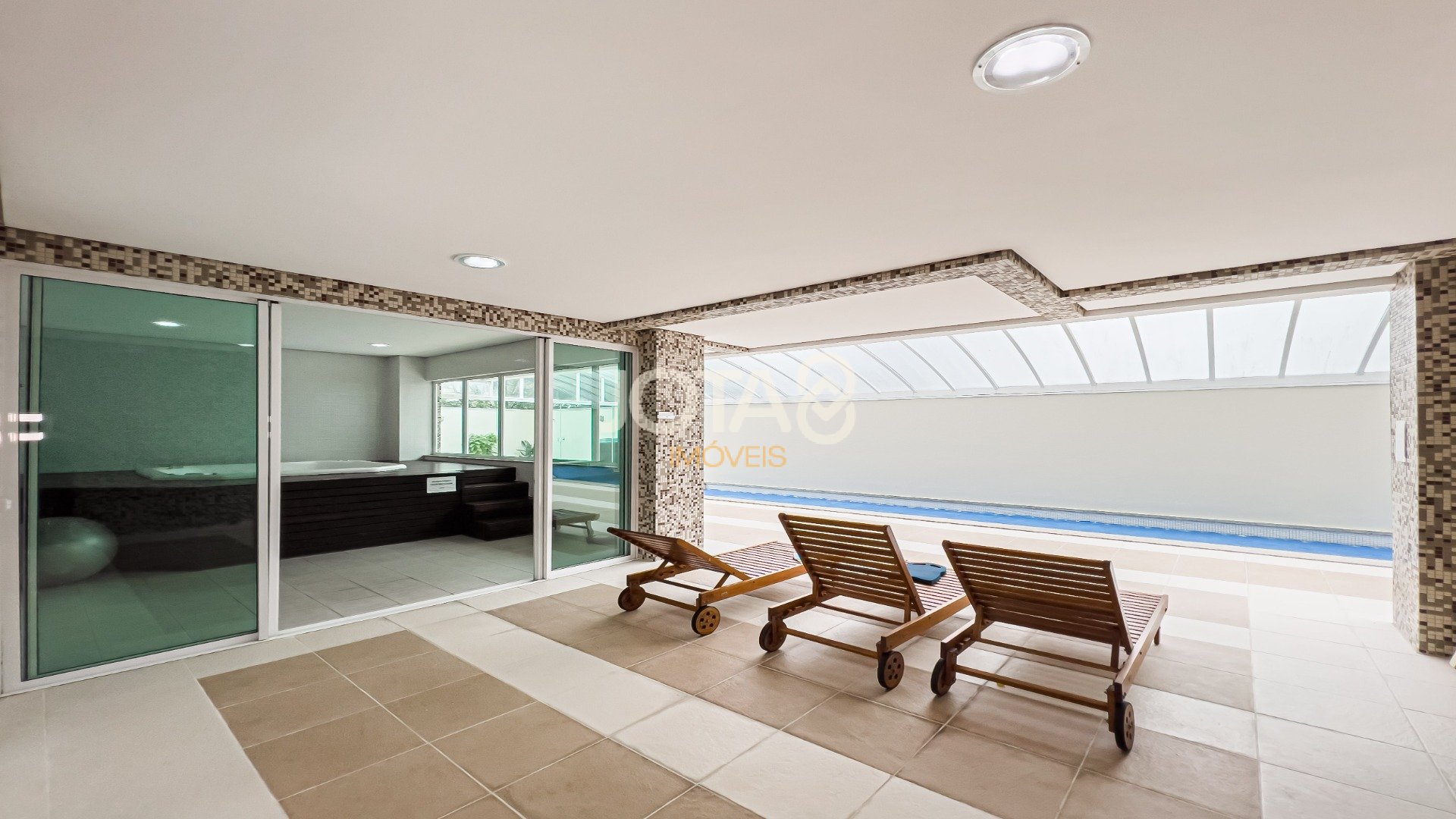 APARTAMENTO DE 2 QUARTOS NO CORAÇÃO DO BIGORRILHO