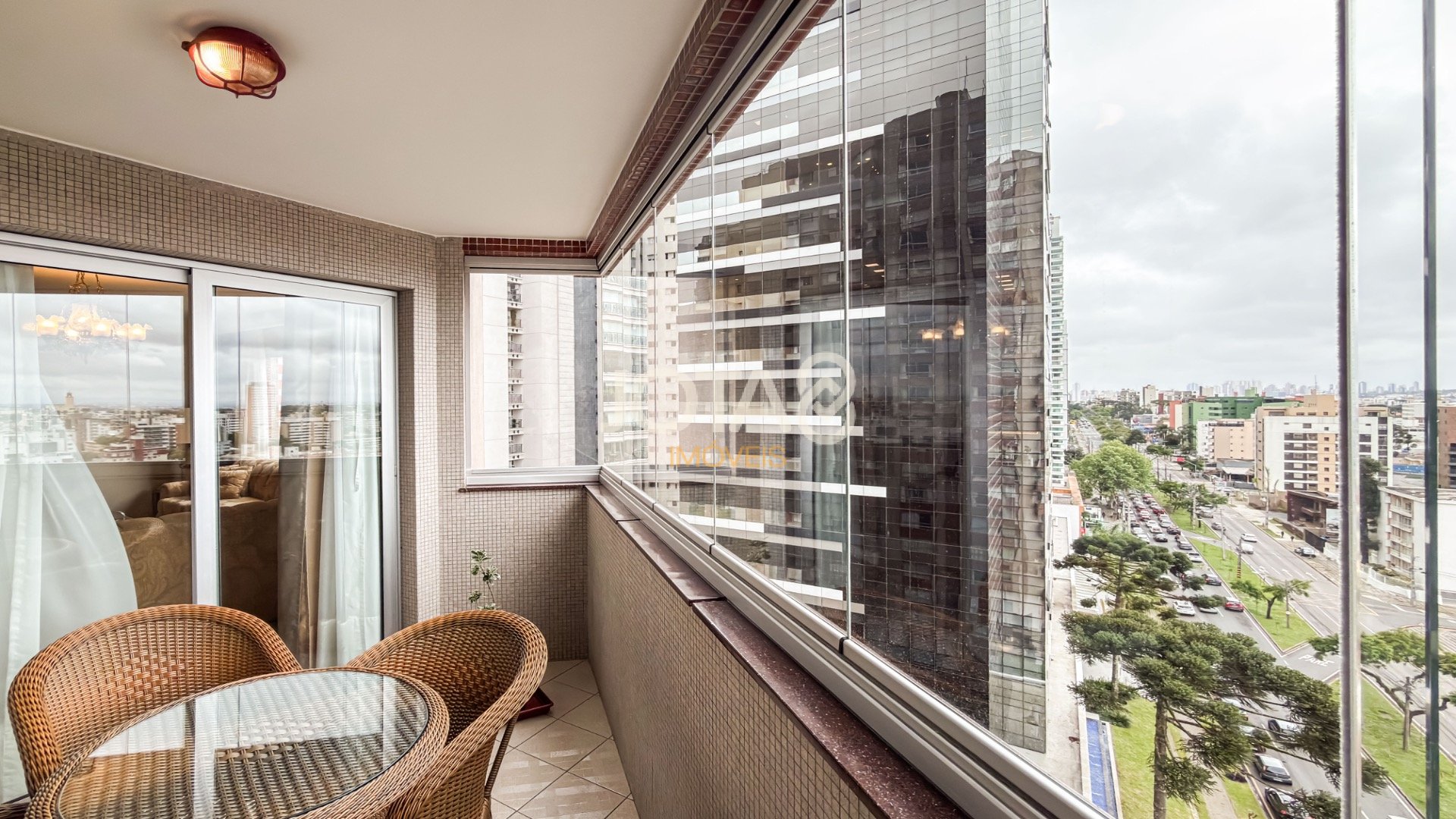 APARTAMENTO COM 3 QUARTOS ANDAR ALTO NA PRAÇA DO JAPÃO