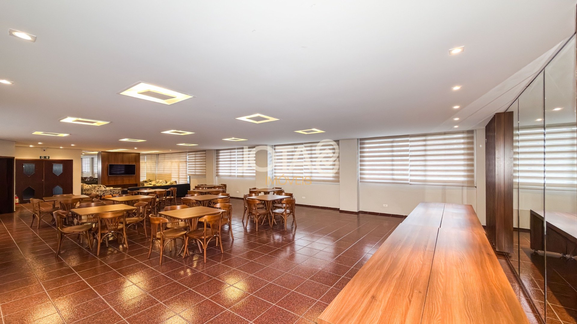 APARTAMENTO COM 3 QUARTOS ANDAR ALTO NA PRAÇA DO JAPÃO