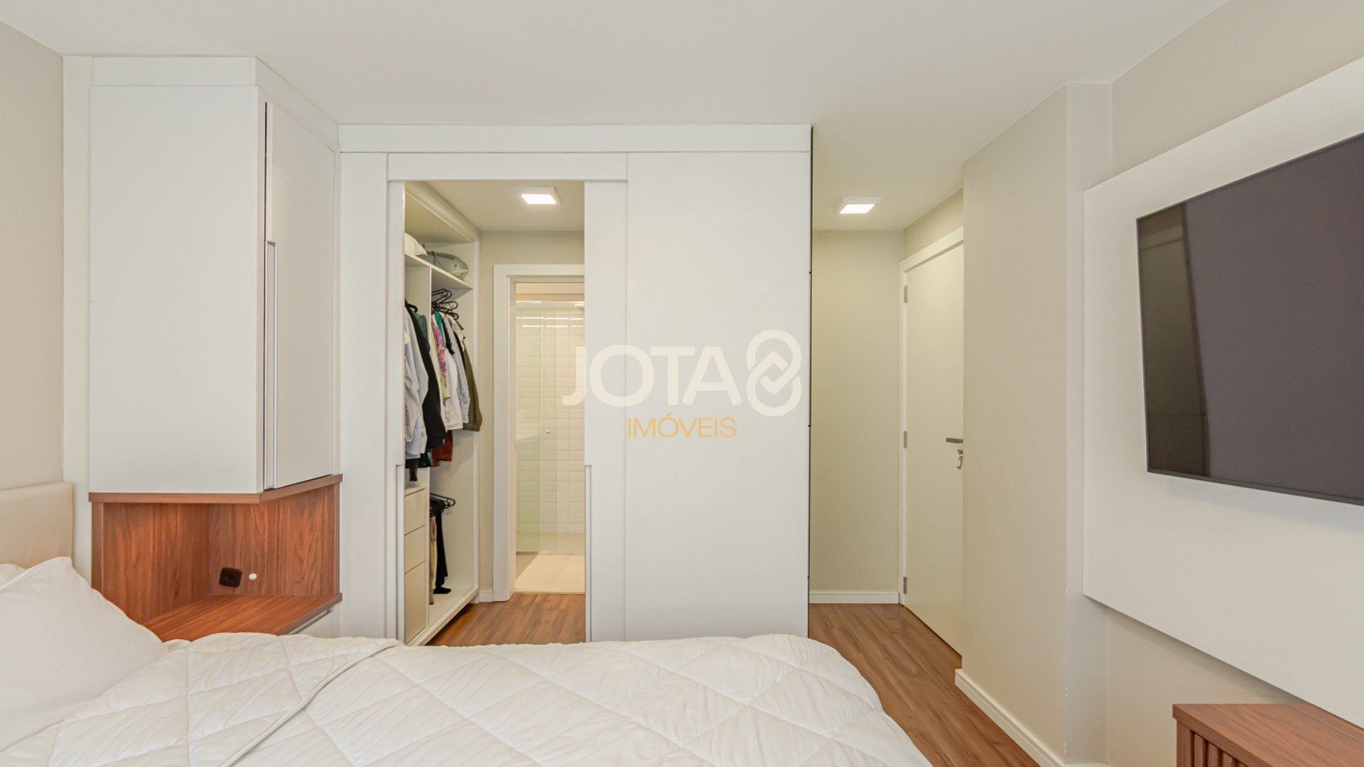 2 QUARTOS REFORMADO NO BIGORRILHO