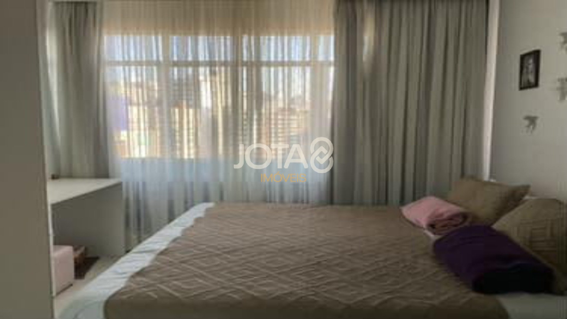 APARTAMENTO 3 QUARTOS 1 VAGA NO BATEL
