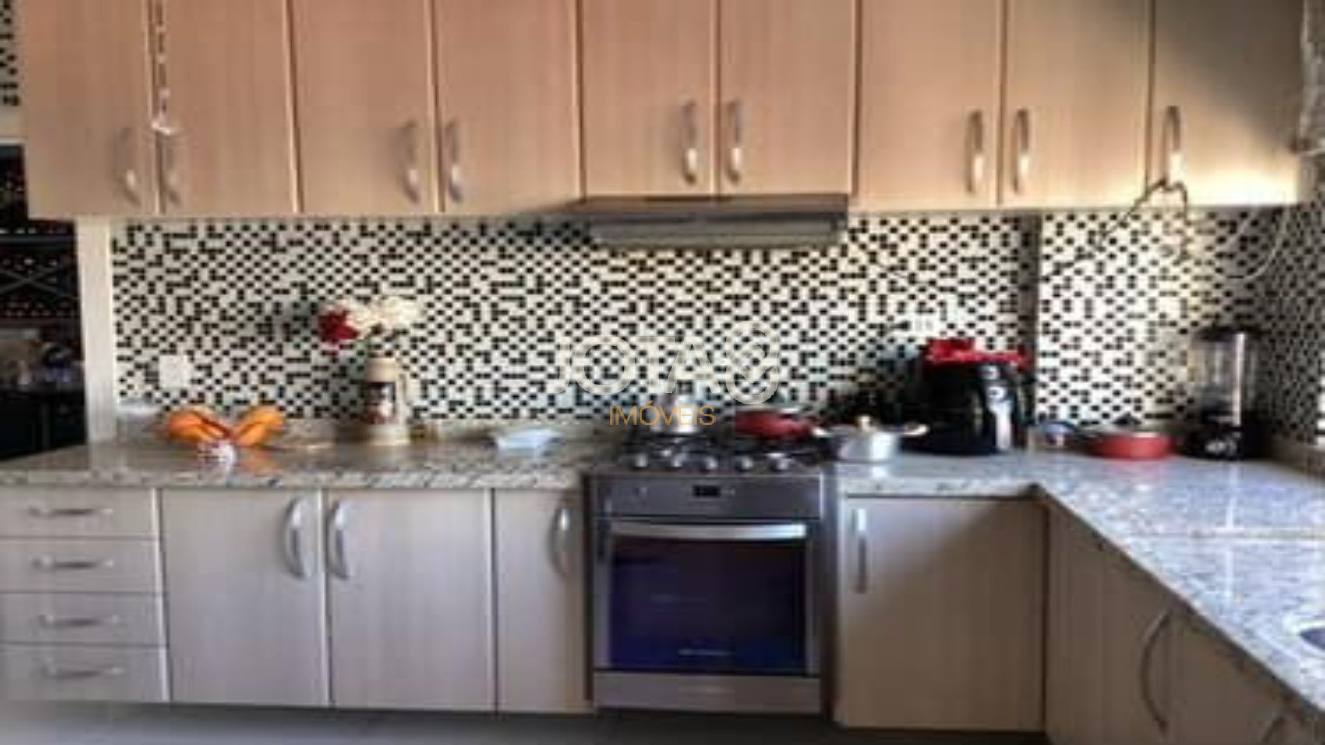 APARTAMENTO 3 QUARTOS 1 VAGA NO BATEL