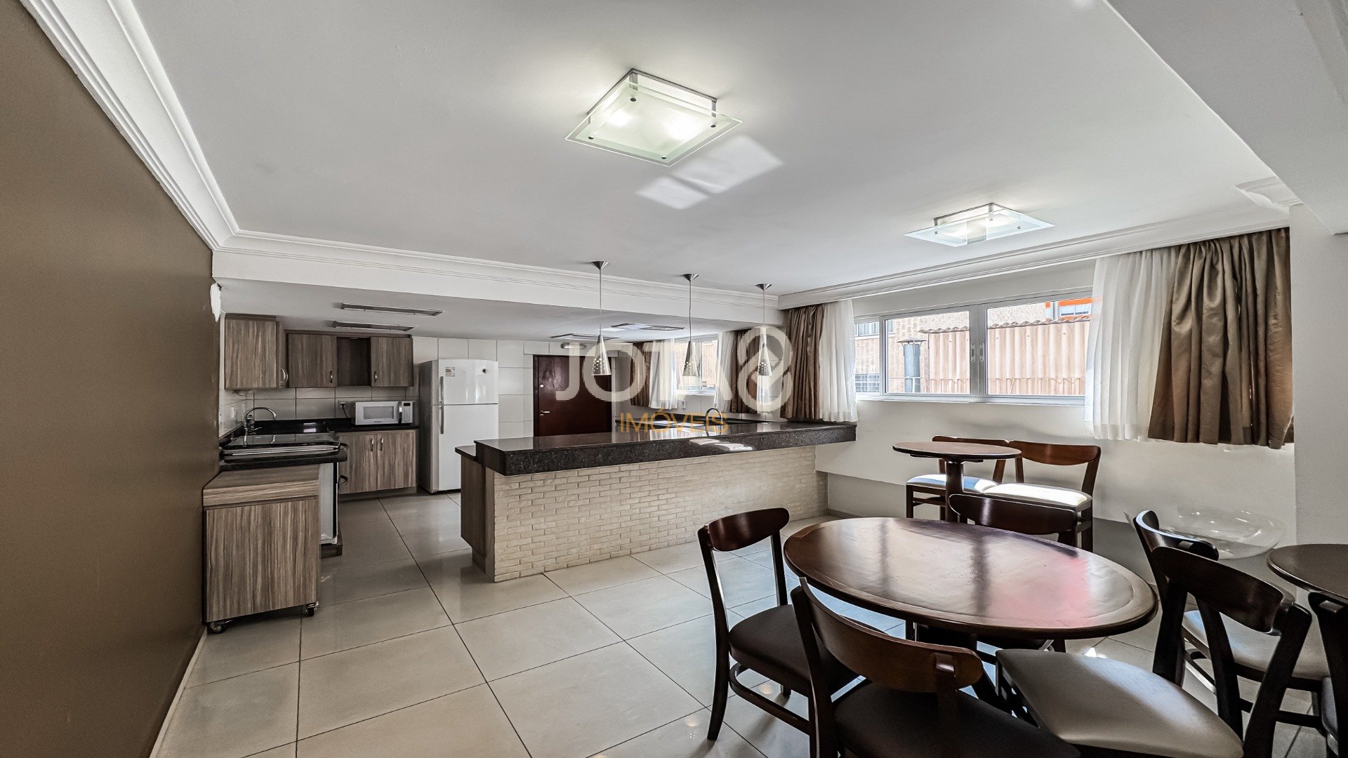 APARTAMENTO 3 QUARTOS 1 VAGA NO BATEL