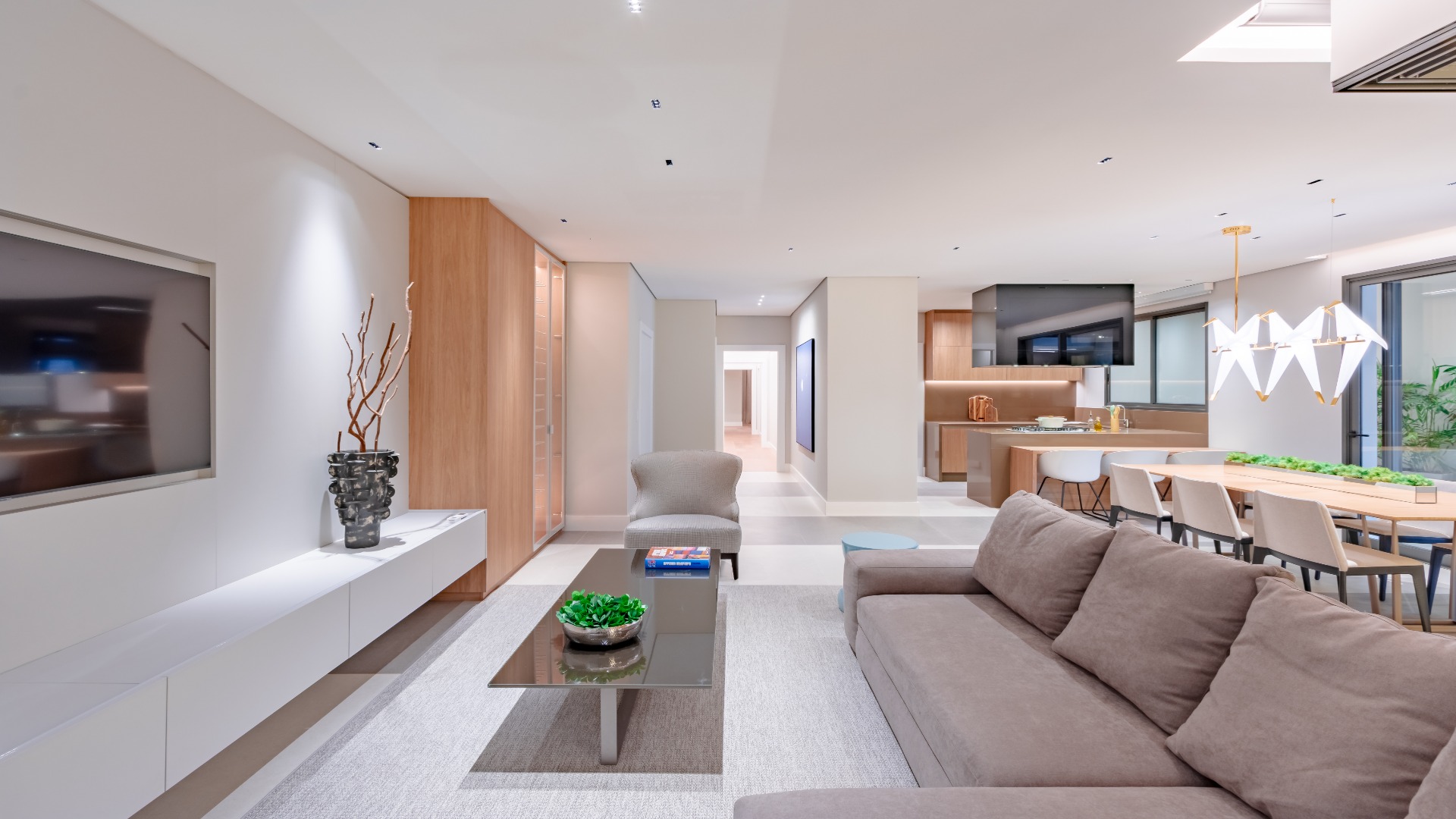 APARTAMENTO DE 3 SUÍTES NO BIGORRILHO