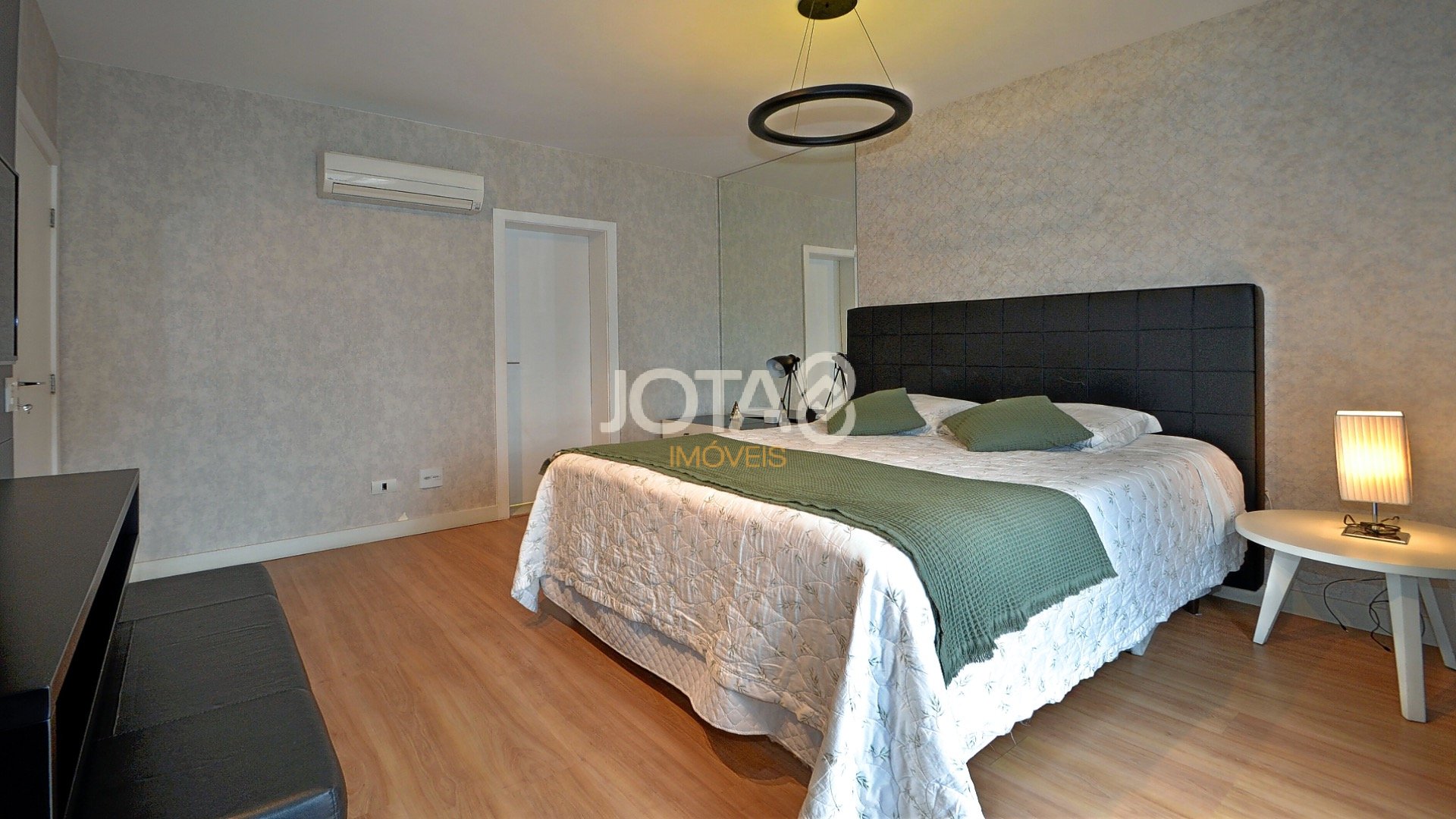 APARTAMENTO 2 SÚITES NO SOUL BATEL