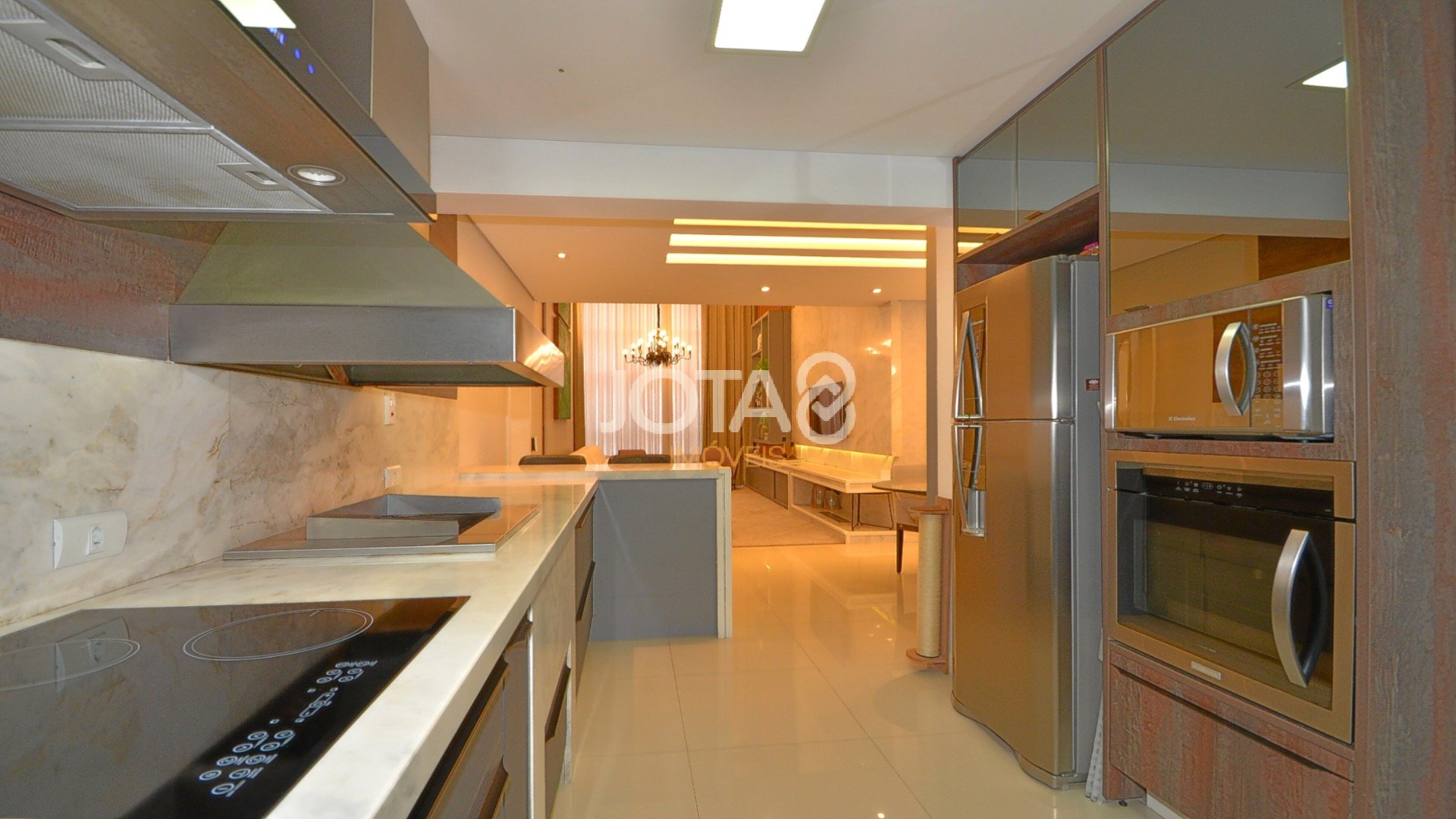 APARTAMENTO 2 SÚITES NO SOUL BATEL