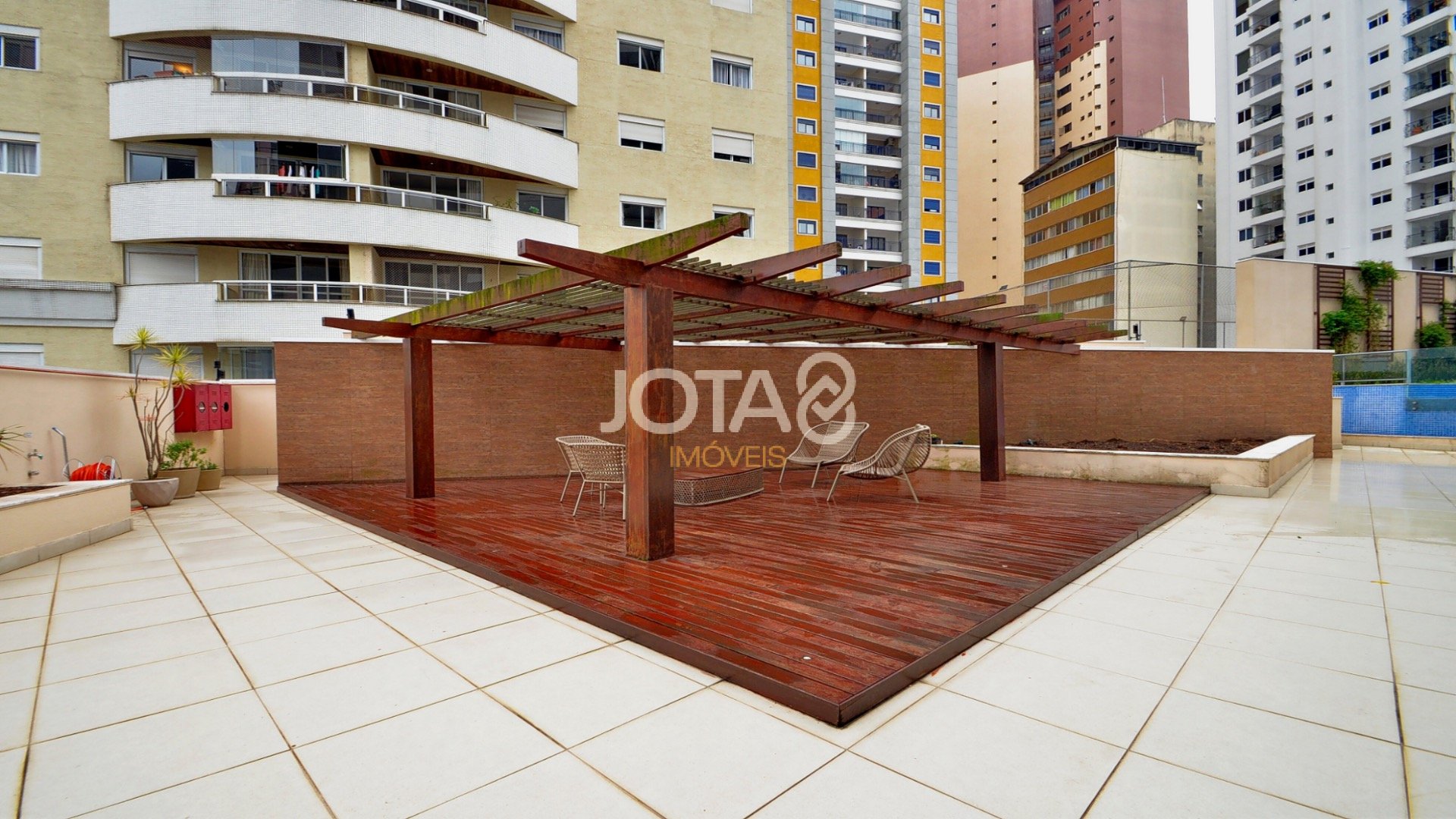 APARTAMENTO 2 SÚITES NO SOUL BATEL