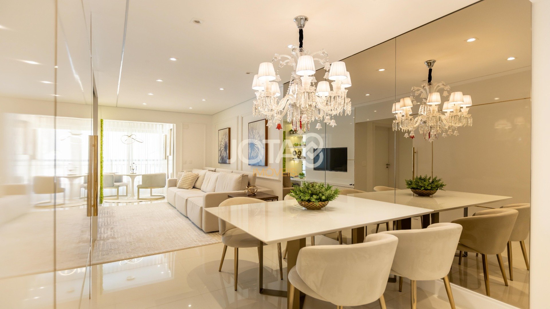 Foto de destaque Sofisticado apartamento com 2 quartos  no batel home 1550