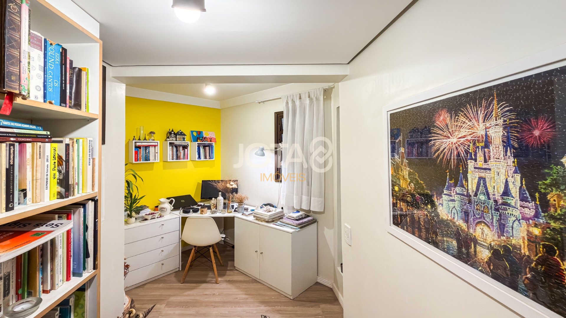 3 QUARTOS COM 1 SUÍTE E 2 VAGAS NO ECOVILLE COM FACE ENSOLARADA