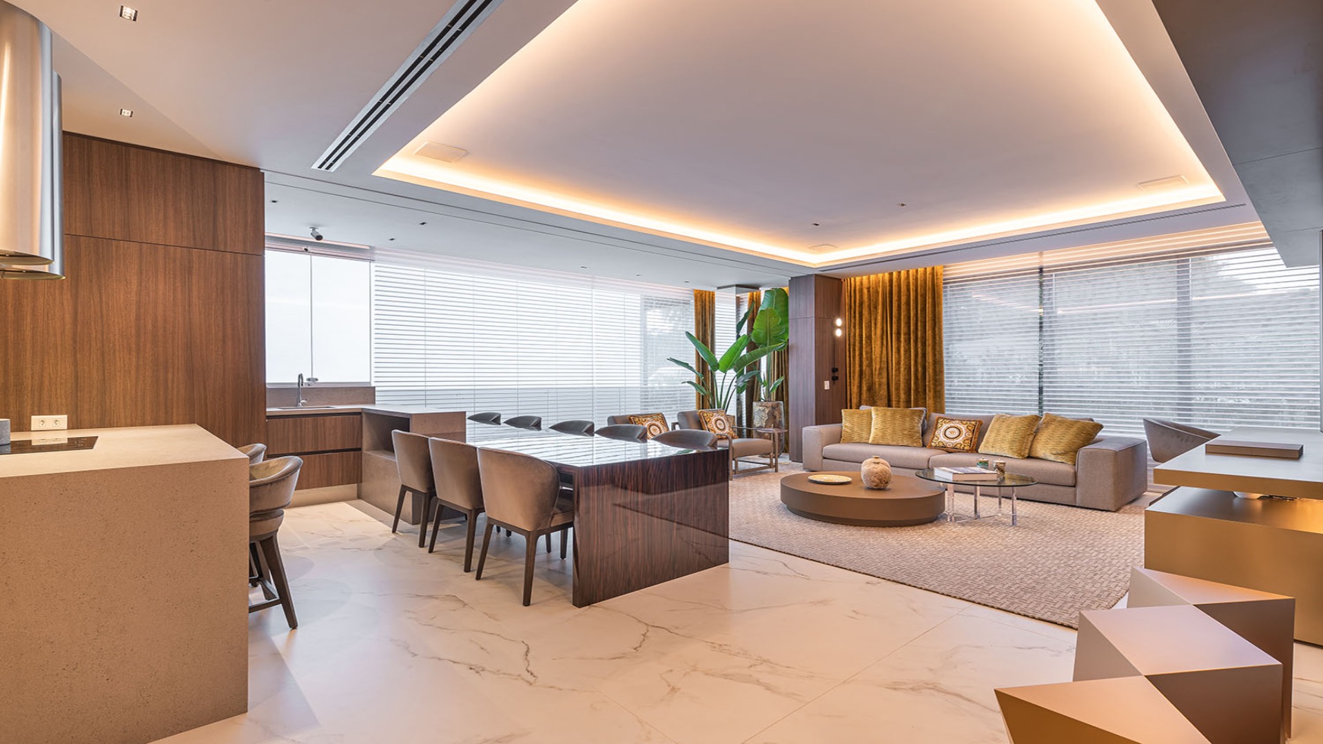 APARTAMENTO COM VISTA INCRÍVEL PARA O PARQUE BARIGUI