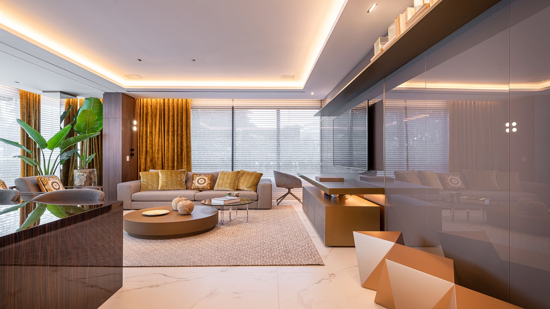 APARTAMENTO COM VISTA INCRÍVEL PARA O PARQUE BARIGUI