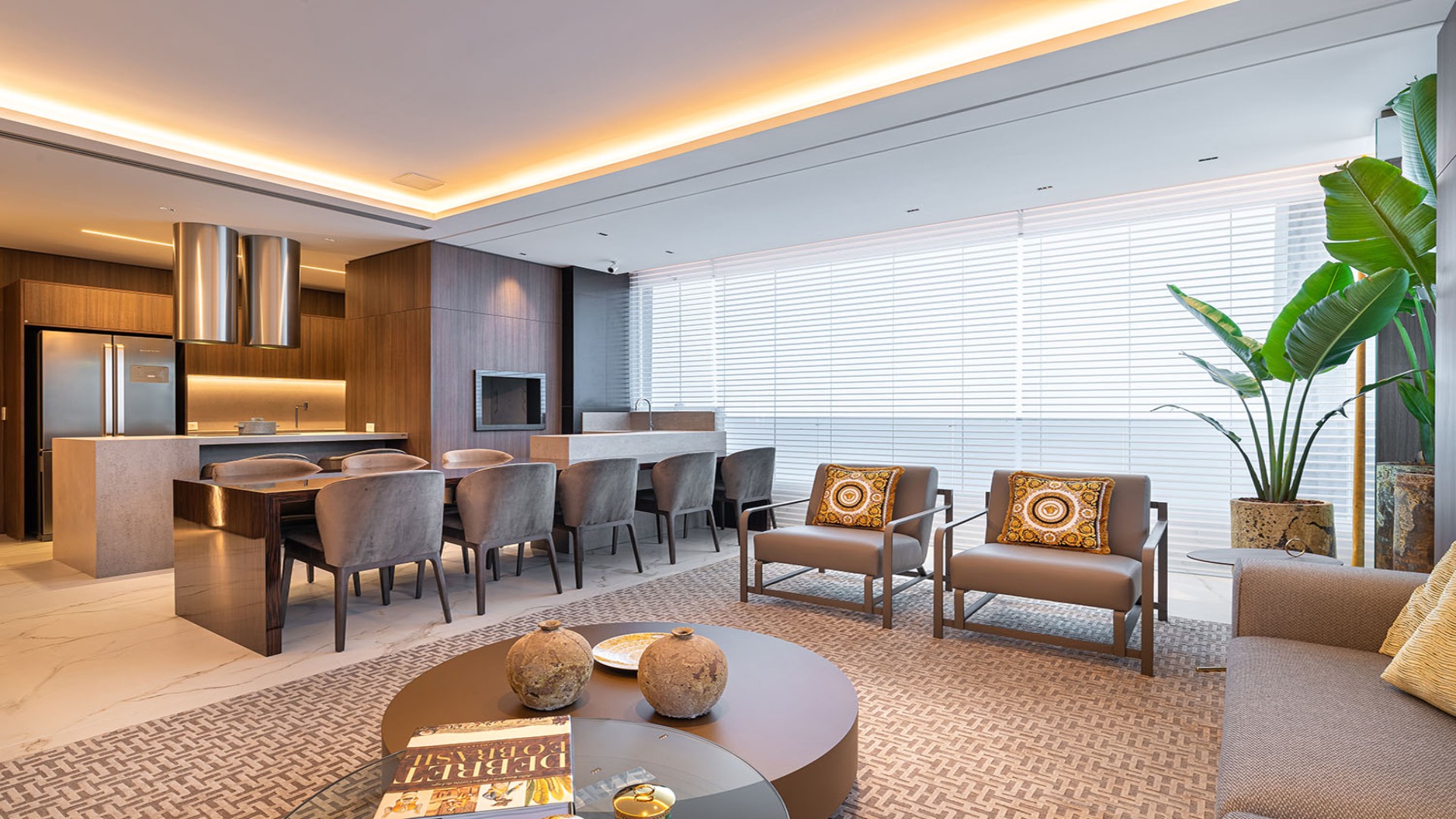 APARTAMENTO COM VISTA INCRÍVEL PARA O PARQUE BARIGUI