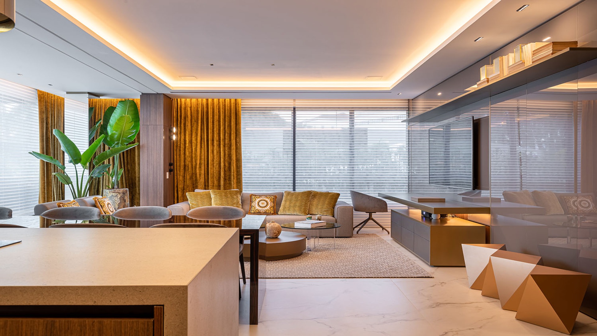 APARTAMENTO COM VISTA INCRÍVEL PARA O PARQUE BARIGUI