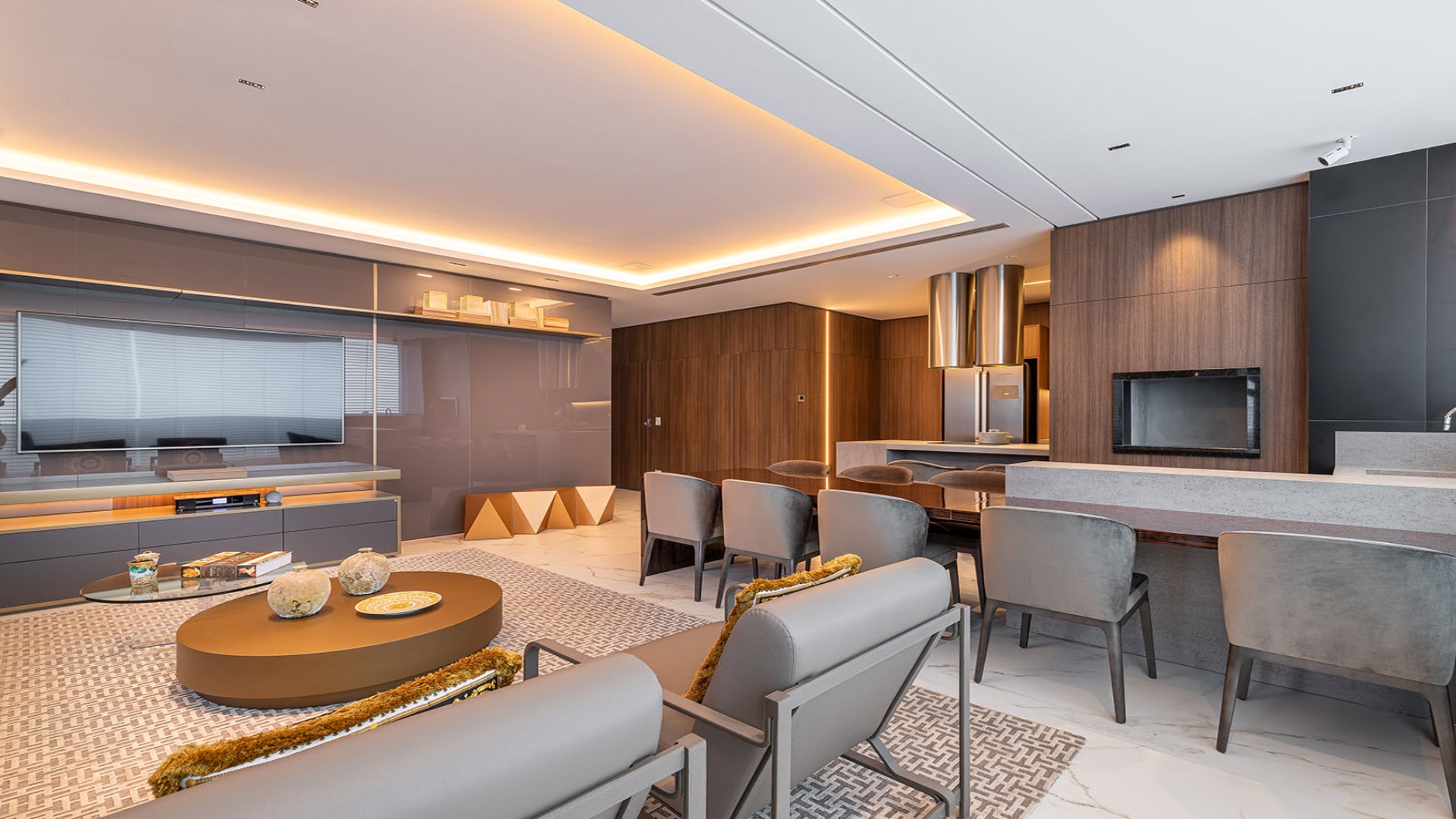 APARTAMENTO COM VISTA INCRÍVEL PARA O PARQUE BARIGUI