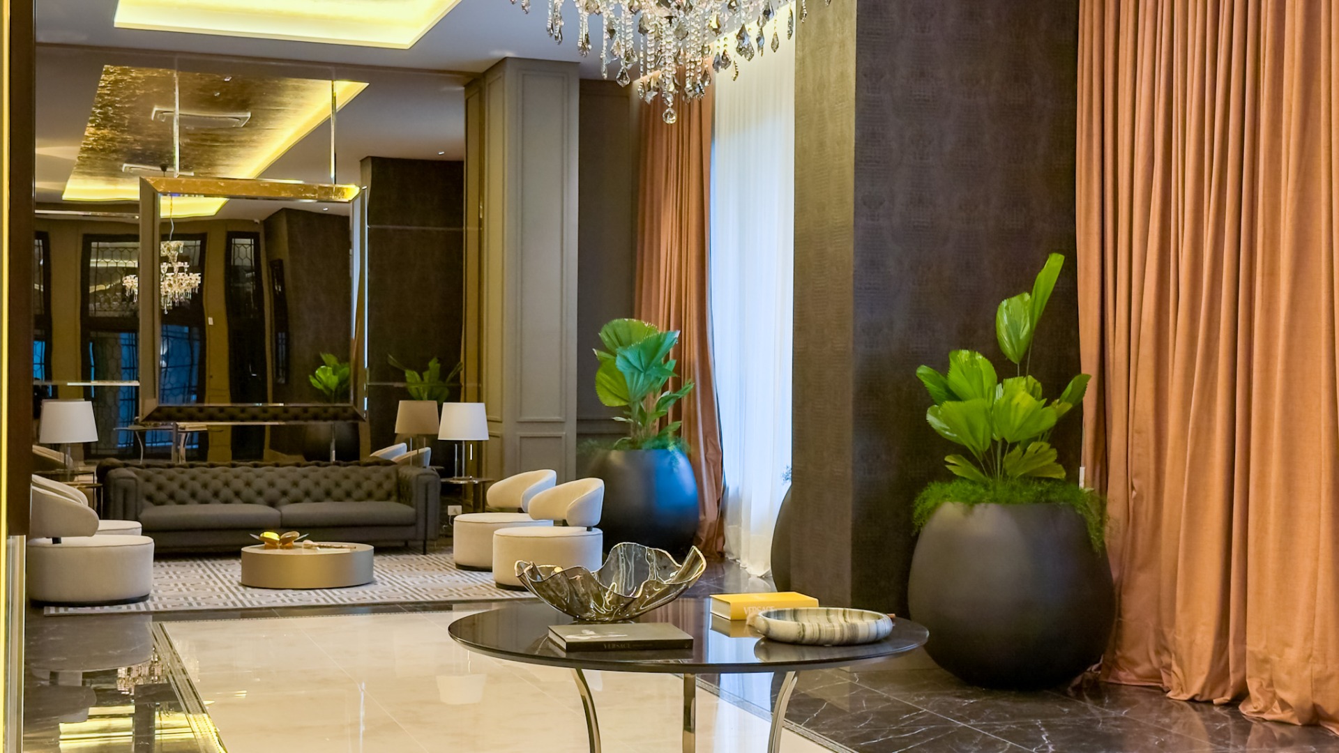 APARTAMENTO COM VISTA INCRÍVEL PARA O PARQUE BARIGUI