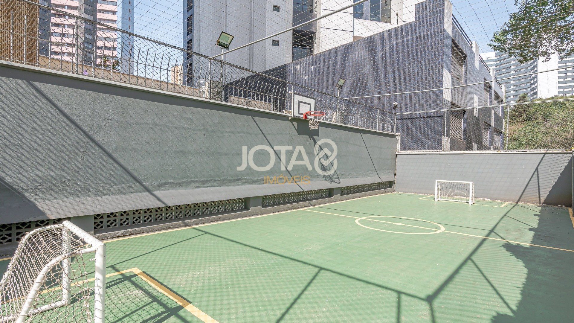 APARTAMENTO MOBILIADO FACE NORTE COM 2 SUÍTES NO BATEL