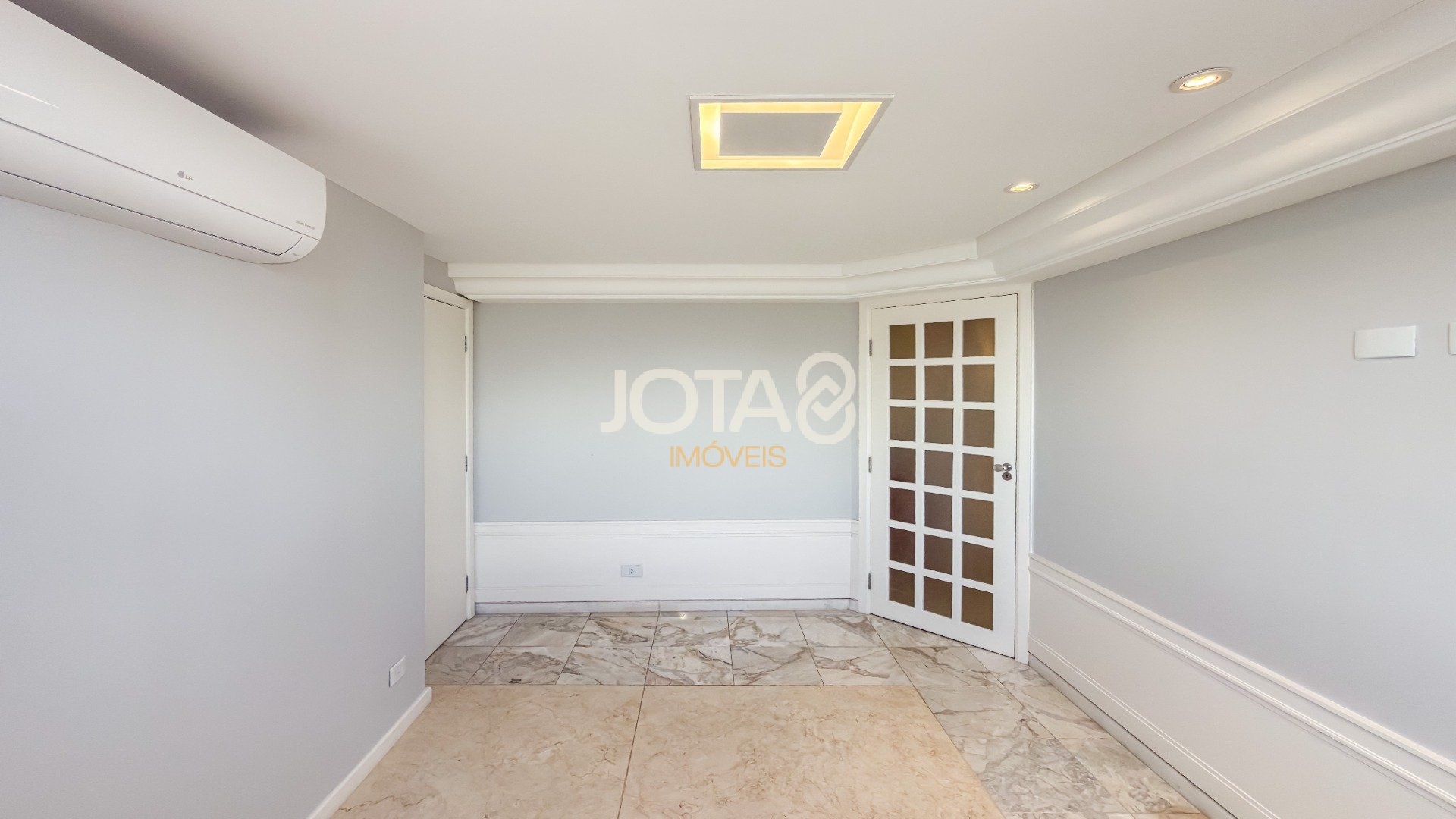 APTO EM ANDAR ALTO COM 3 SUÍTES E ÁREA COMPLETA DE LAZER NO ECOVILLE