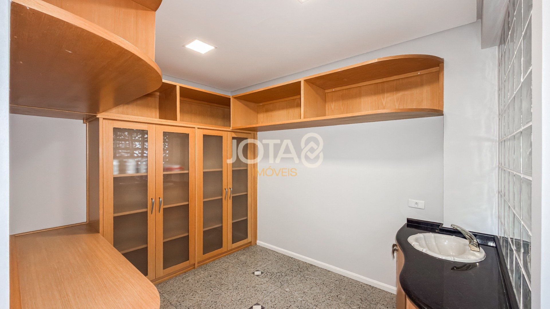 APTO EM ANDAR ALTO COM 3 SUÍTES E ÁREA COMPLETA DE LAZER NO ECOVILLE