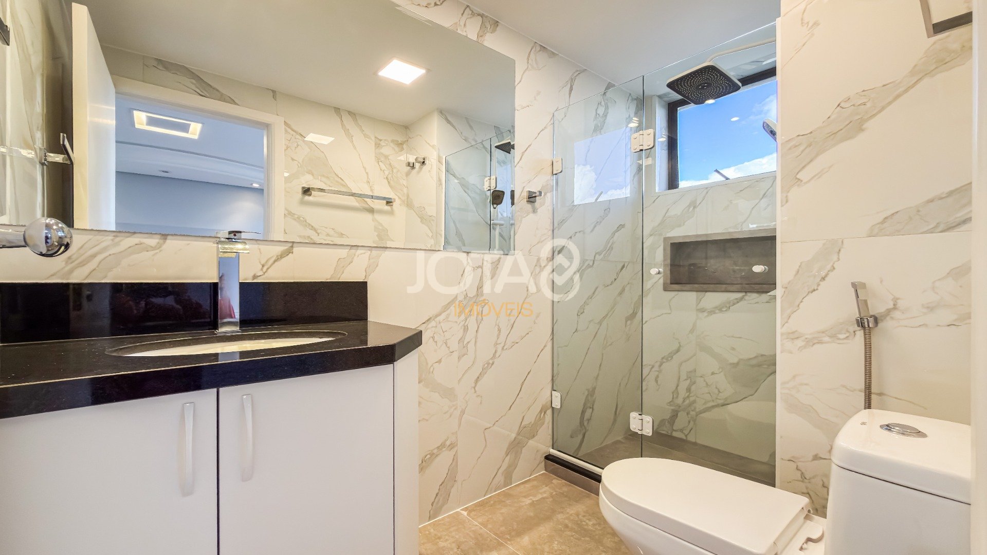 APTO EM ANDAR ALTO COM 3 SUÍTES E ÁREA COMPLETA DE LAZER NO ECOVILLE