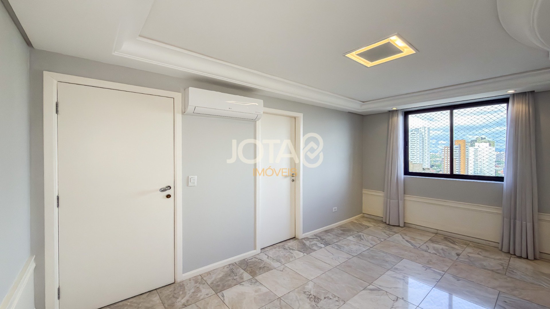 APTO EM ANDAR ALTO COM 3 SUÍTES E ÁREA COMPLETA DE LAZER NO ECOVILLE