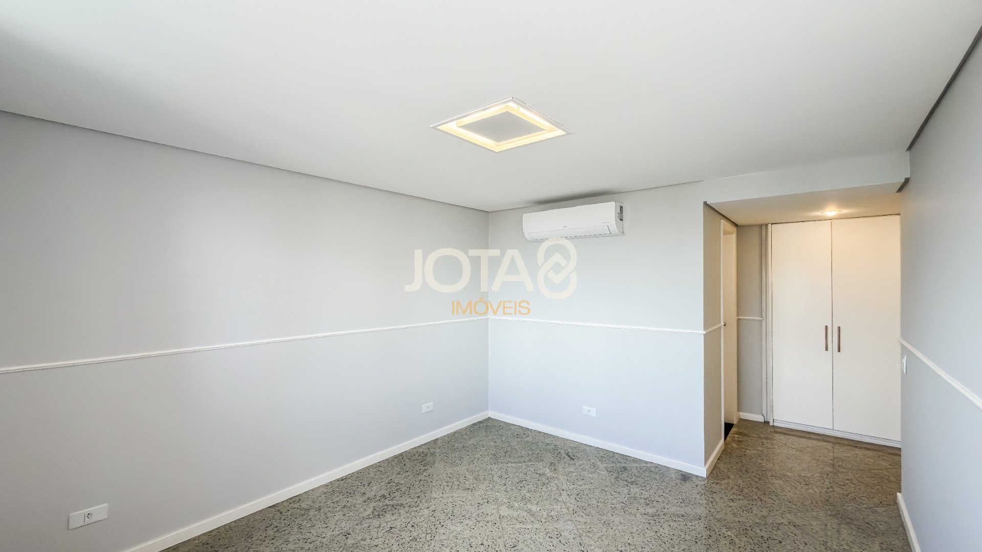 APTO EM ANDAR ALTO COM 3 SUÍTES E ÁREA COMPLETA DE LAZER NO ECOVILLE