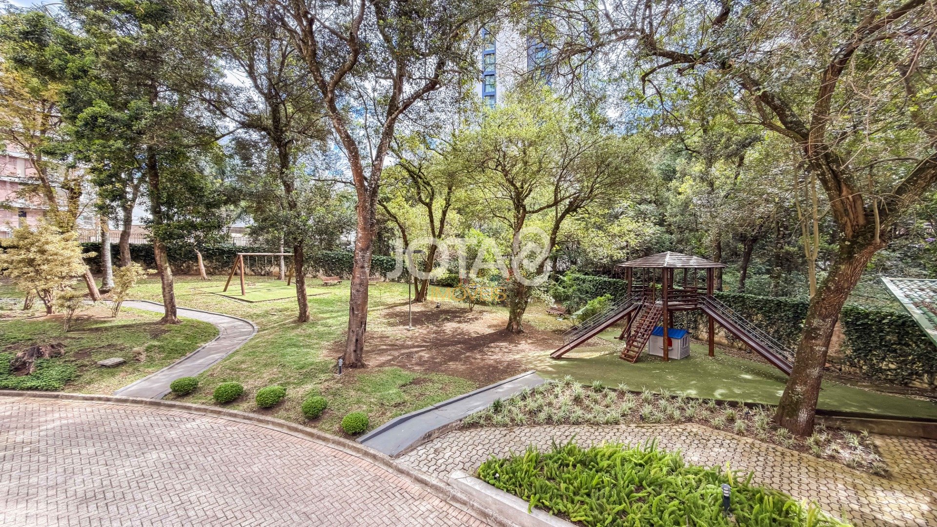 APTO EM ANDAR ALTO COM 3 SUÍTES E ÁREA COMPLETA DE LAZER NO ECOVILLE