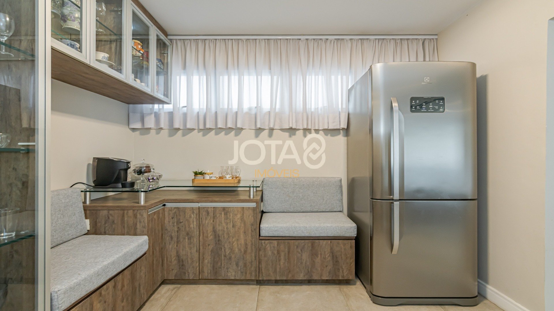 REFORMADO E BEM LOCALIZADO