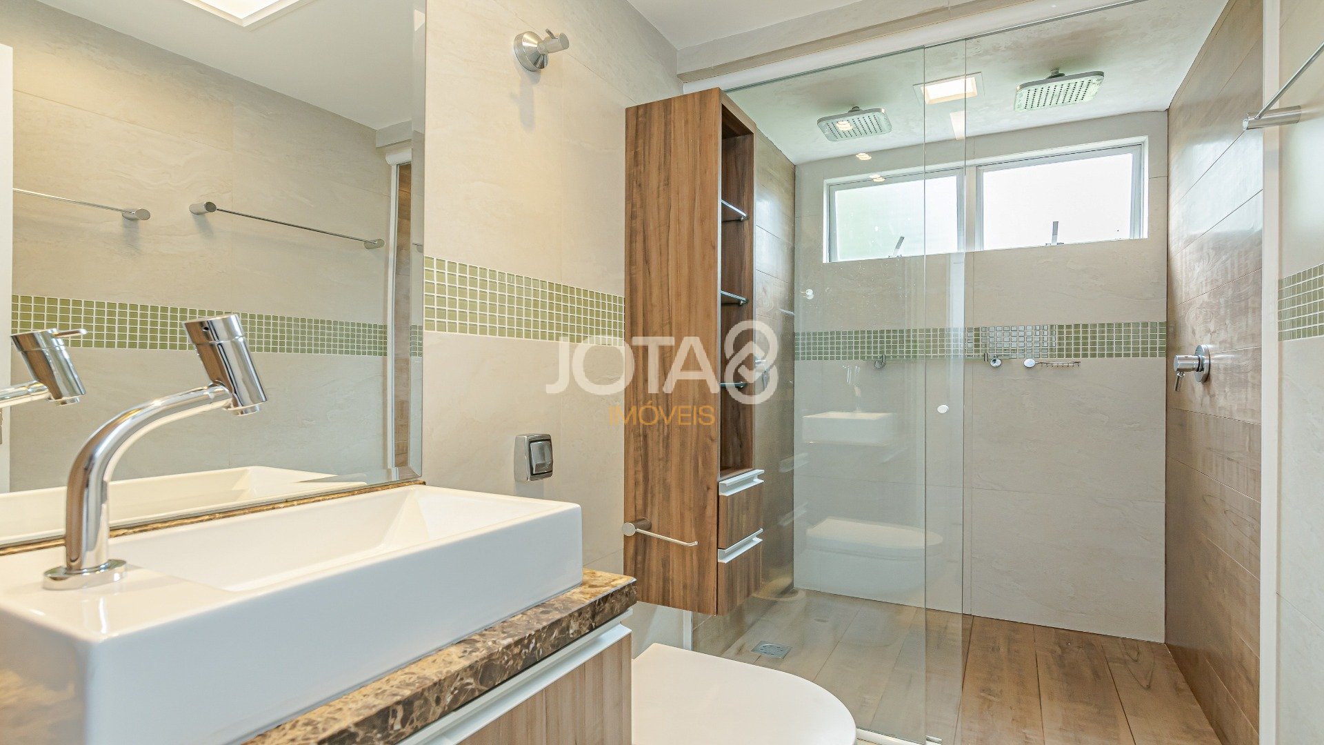 REFORMADO E BEM LOCALIZADO