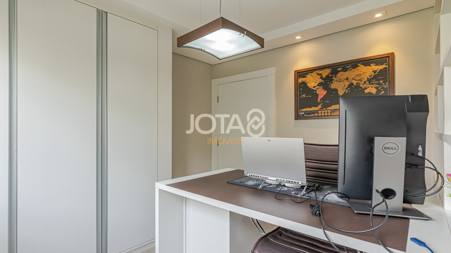 REFORMADO E BEM LOCALIZADO