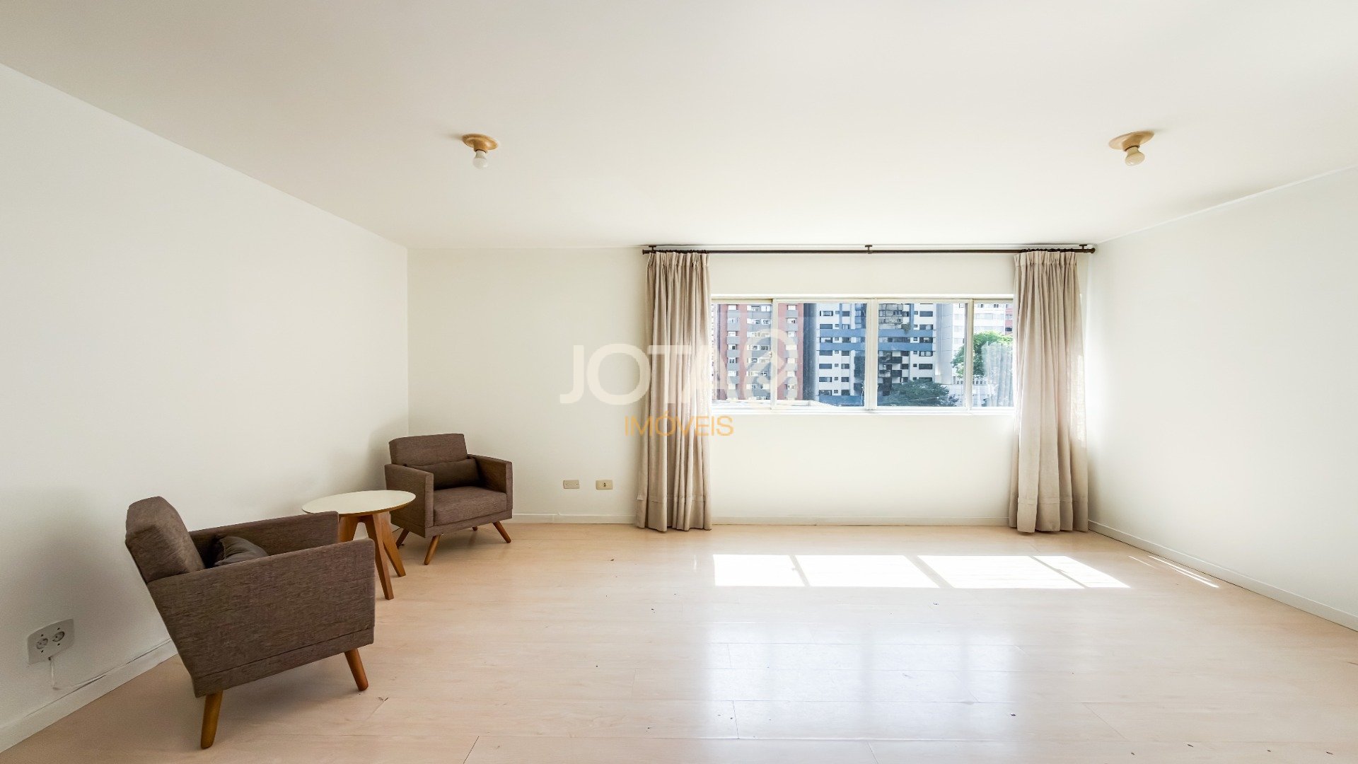 APARTAMENTO 2 QUARTOS NO BIGORRILHO