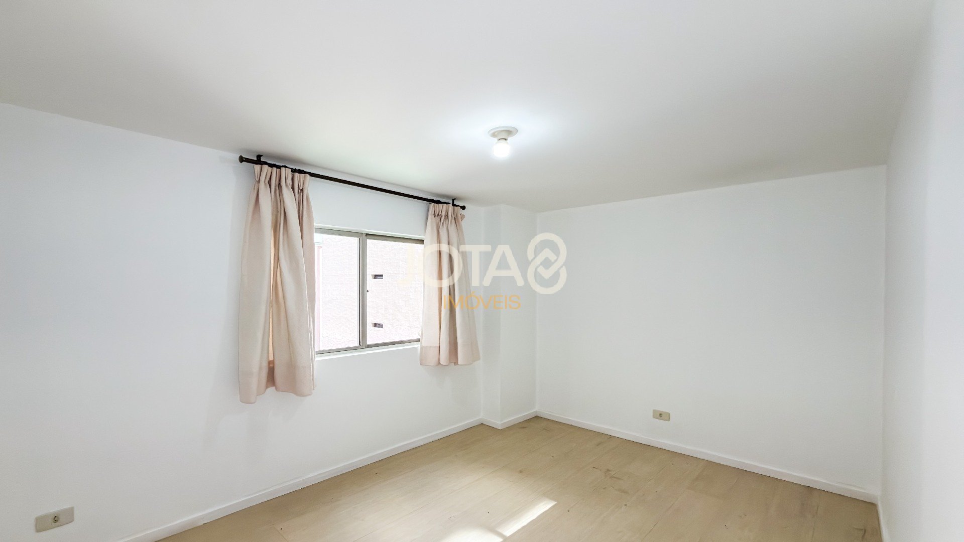 APARTAMENTO 2 QUARTOS NO BIGORRILHO